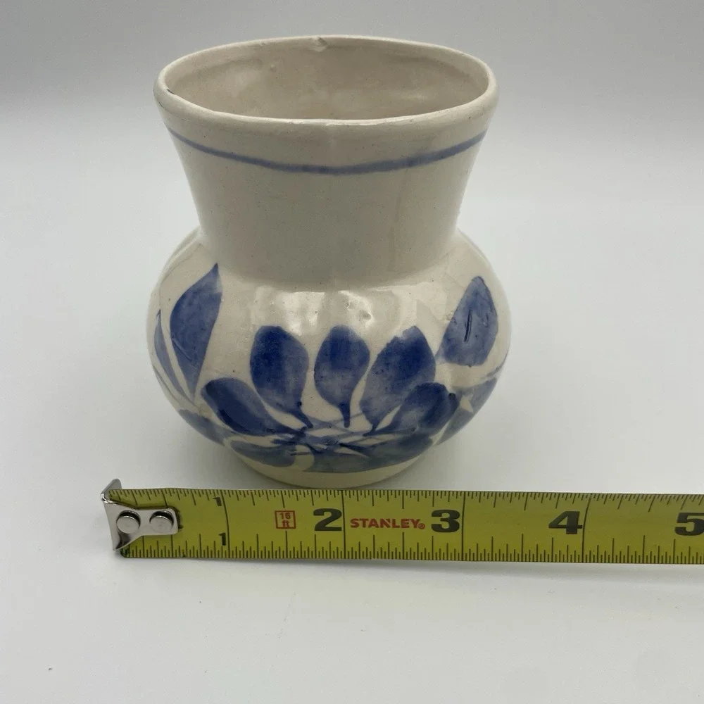 Blue & White Stoneware Mug/Vase- Blue Floral On Cream Mug Unmarked Vintage 10 Oz